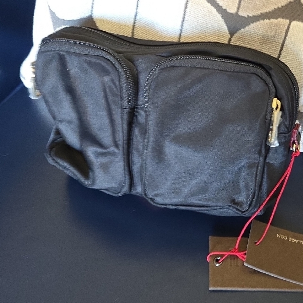MZ WALLACE Savoy Large Cosmetic Bag Black Bedford (NWT)